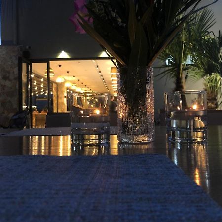 Hotel 체파로 외부 사진