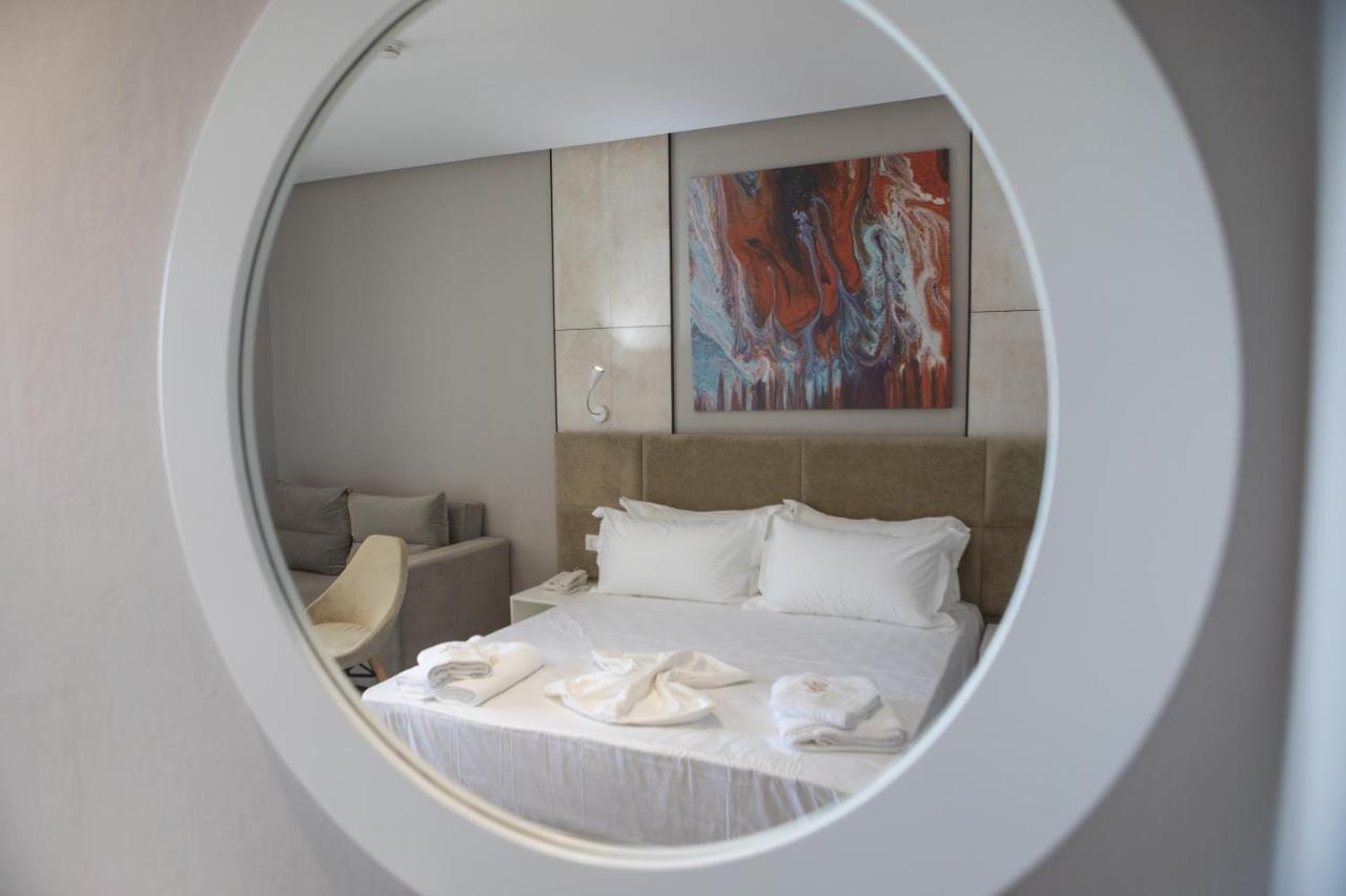 Hotel 체파로 외부 사진