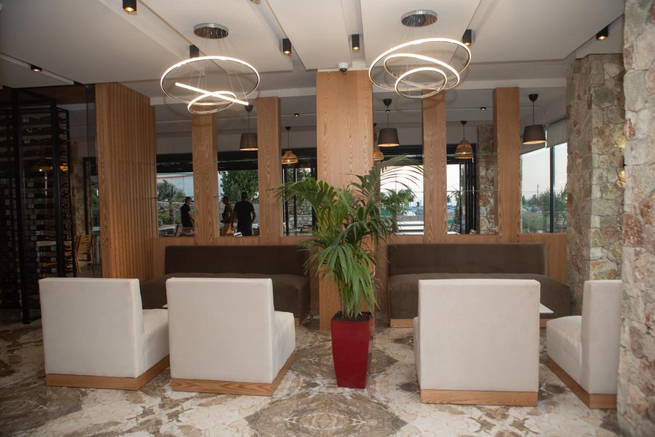 Hotel 체파로 외부 사진