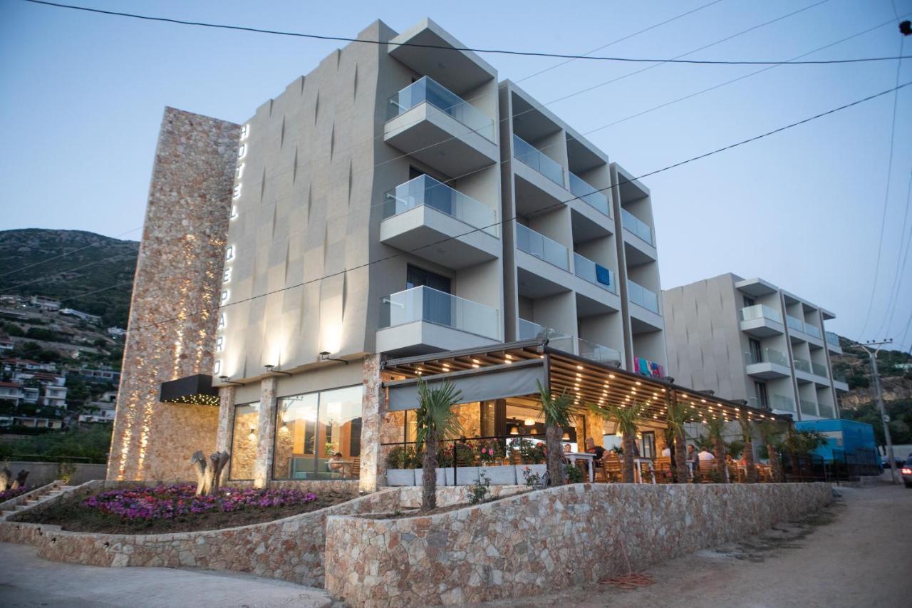 Hotel 체파로 외부 사진