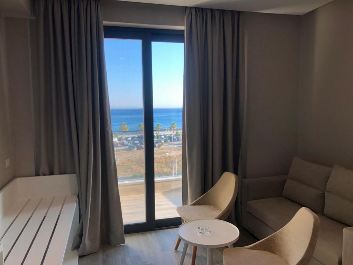 Hotel 체파로 외부 사진